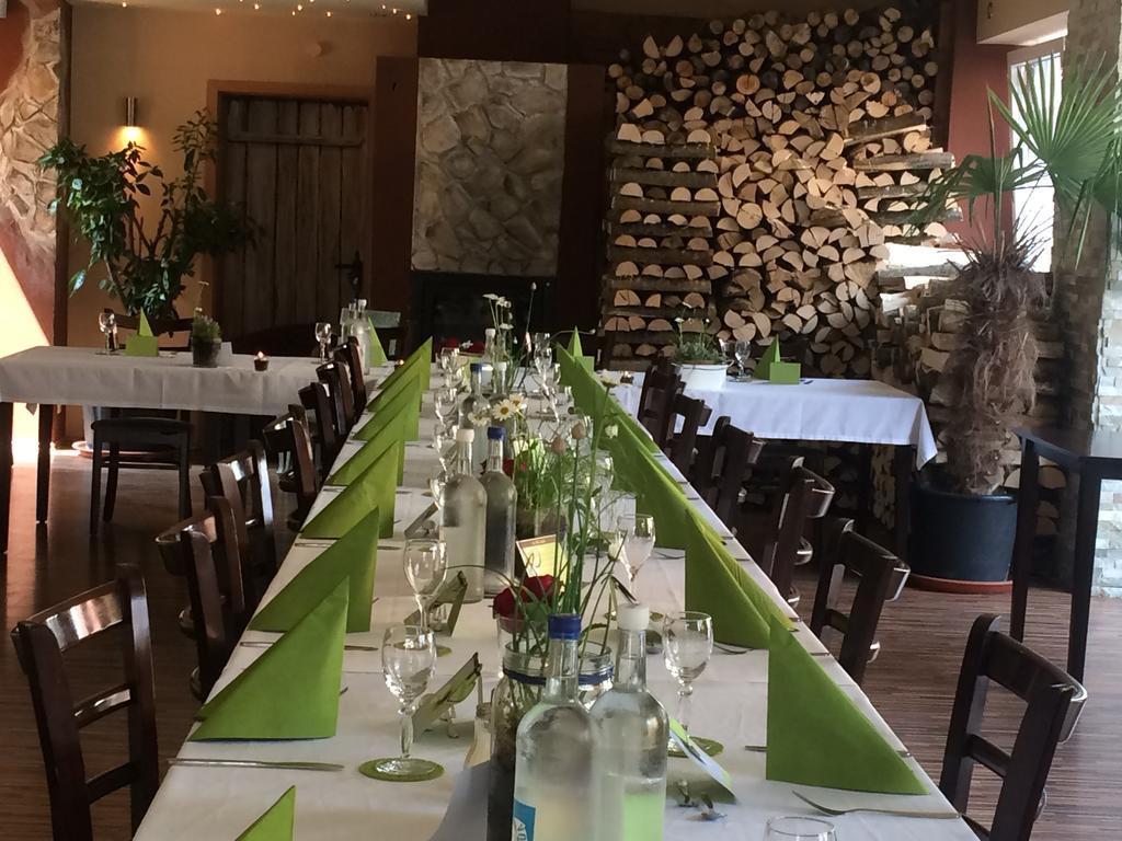 Hotel Mitte24 Neu-Ulm Zewnętrze zdjęcie